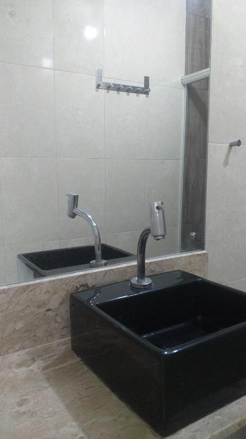 1/4, Sala, Farol Da Barra. Apartment Salvador Exterior photo